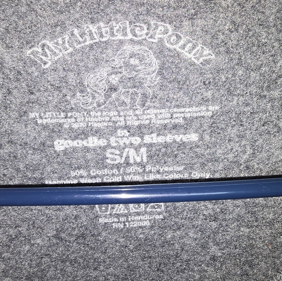 Sweatshirt - Picture 2 of 2